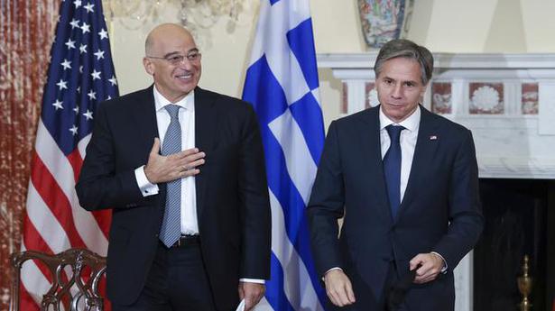 Greece, U.S. renew defence deal to boost cooperation