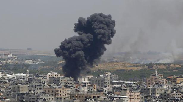 Israeli strike targets Gaza apartment building