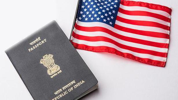 U.S. allows some H-1B visa seekers to re-submit their applications