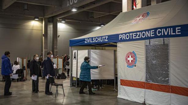 Italy requires quarantines for unvaccinated EU visitors