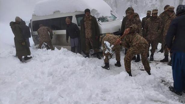 21 die trapped in vehicles after heavy snowfall in Pakistan's Murree