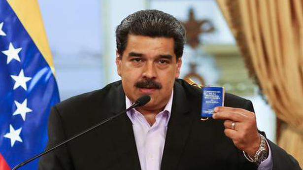 Maduro anuncia racionamiento de energía en medio de apagones