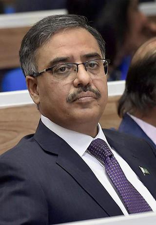 New Delhi: Pakistani High Commissioner Sohail Mahmood during the conference on Islamic Heritage: Promoting Understanding and Moderation, in New Delhi on Thursday. PTI Photo by Manvender Vashist (PTI3_1_2018_000132B)