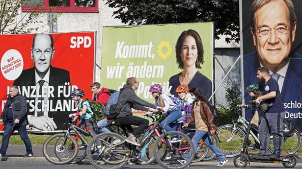 German parties rally supporters ahead of Sunday election