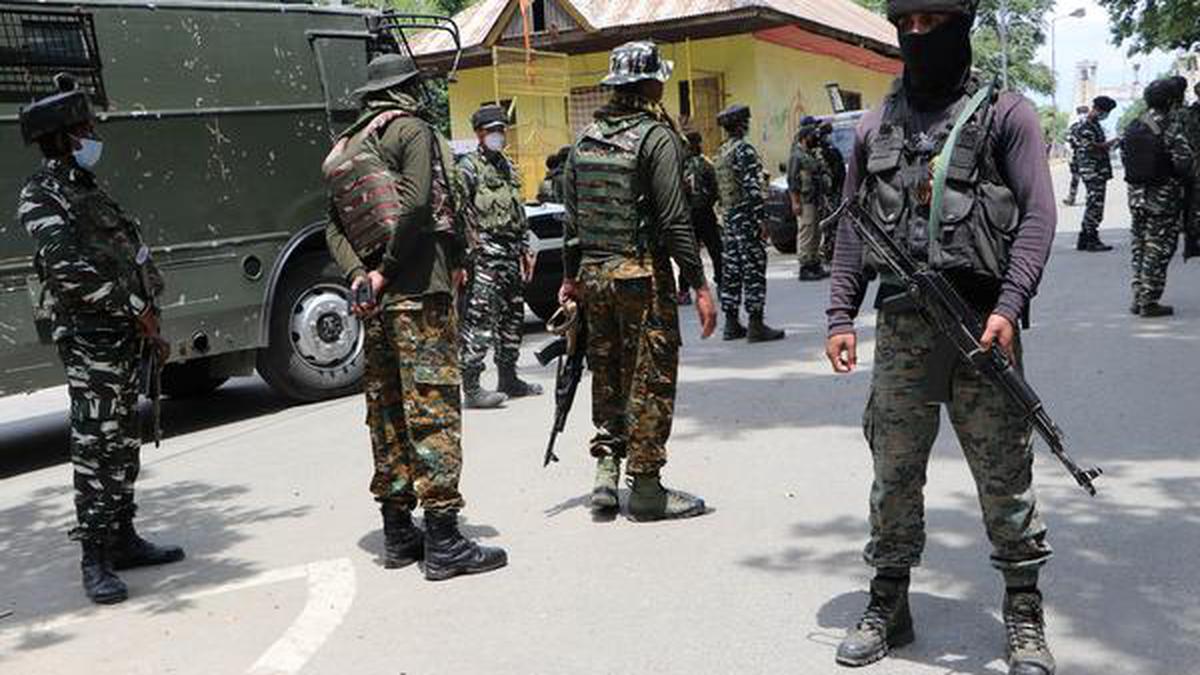 CRPF personnel injured in militant attack in J&K's Anantnag - The Hindu