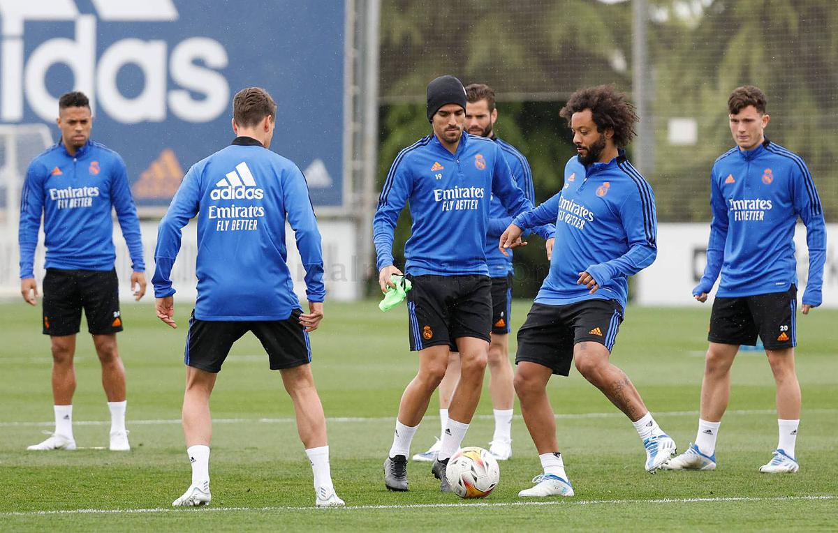 Real Madrid squad trains ahead of their La Liga match against Espanyol.