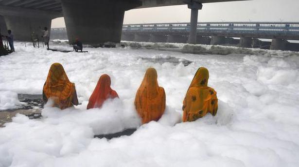 Watch | What causes frothing in the Yamuna?