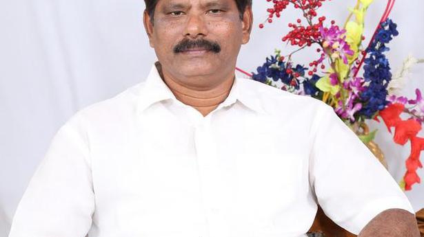 Chandrababu Naidu criticised by YSR Congress Party leader