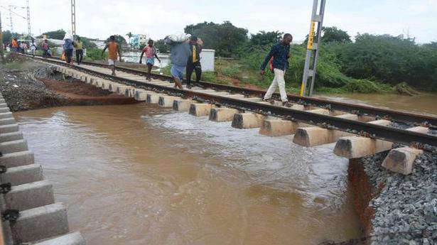 Railway link between A.P. and Tamil Nadu snaps