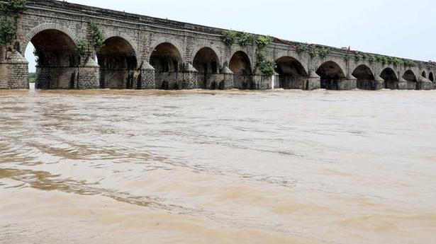 First flood warning issued in Godavari at Bhadrachalam