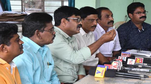 Police officers condemn TDP leaders’ comments on DGP