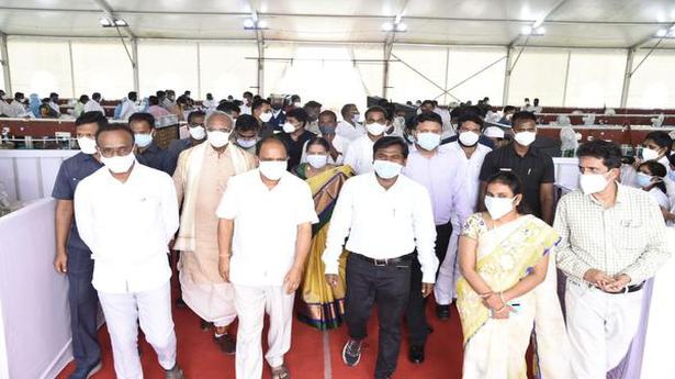 Andhra CM Jagan Mohan Reddy inaugurates 500-bed oxygen-supported hospital at Tadipatri