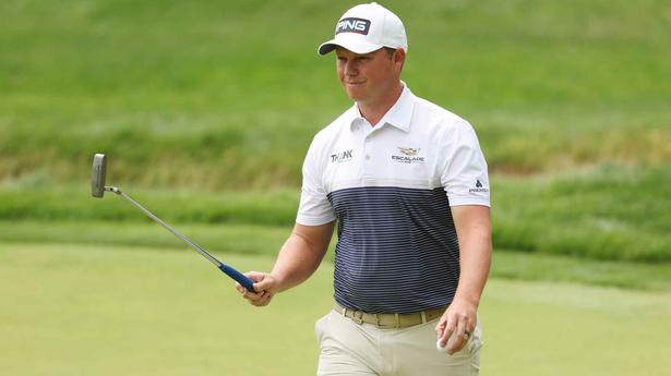 Golf: Daffue grabs U.S. Open lead in early second-round action