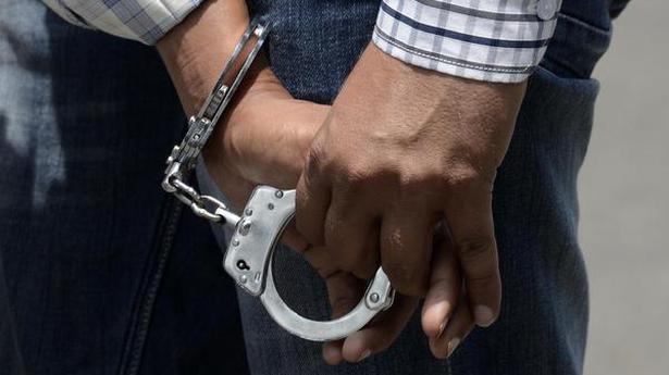 Conman who pretended to be a surveyor officer and cheated jobless youth arrested