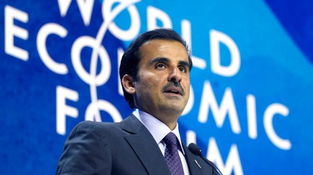 ورد أمير قطر على الهجمات على العرب في كأس العالم