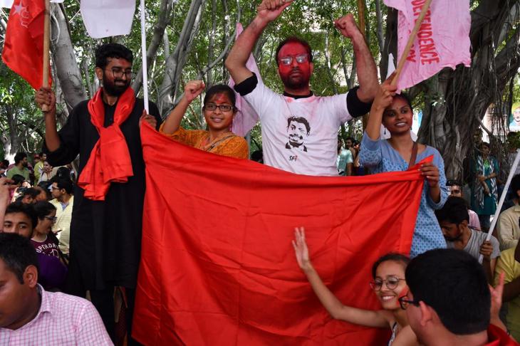 United Left candidates (from left) N. Sai Balaji (president), Sarika Chaudhary (vice-president), Aejaz Ahmad (general secretary) and Amutha (joint secretary) celebrate their victory in the JNU students union elections, in New Delhi on September 16, 2018.