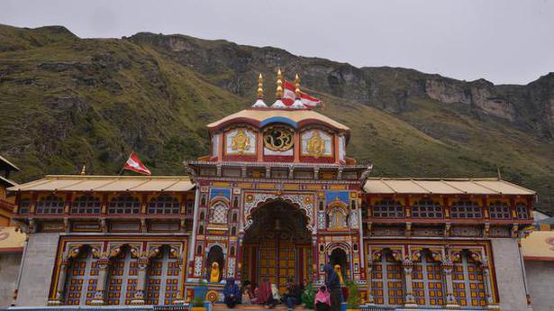 Uttarakhand CM urges officials to speed up work on Kedarnath-Badrinath temples