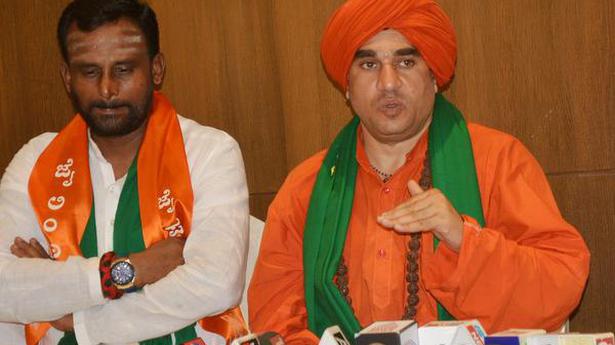 Panchamasali seer threatens to intensify stir over quota issue