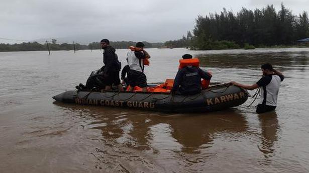 Monsoon fury throws life out of gear in Karnataka