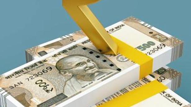 Rupee falls 19 paise to 74.09 against U.S. dollar in early trade