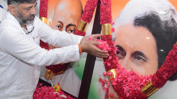 Video shows DKS placing Sardar Patel portrait ‘fearing criticism by BJP’