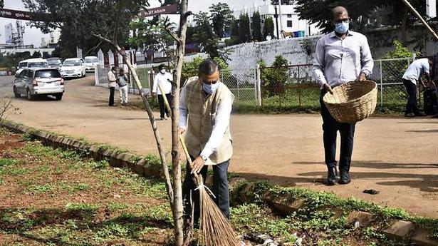 Railways launches 15-day-long cleanliness drive in Hubballi