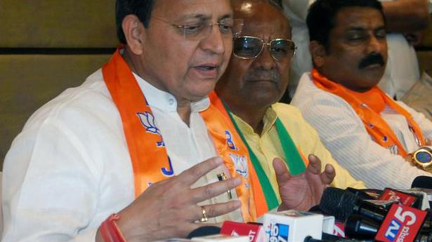 Congress criticises visit of BJP leader Arun Singh to Karnataka