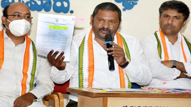 Cong. MLAs accuse BSY of nepotism in release of funds