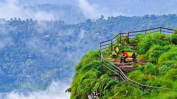 tourist places in kannur for one day trip