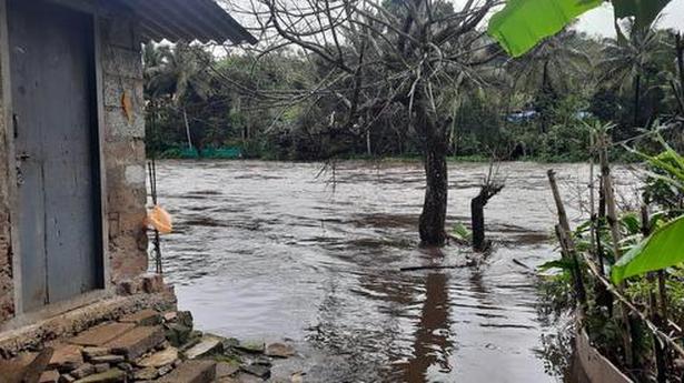 TN released Mullaperiyar water without warning: Kerala - The Hindu
