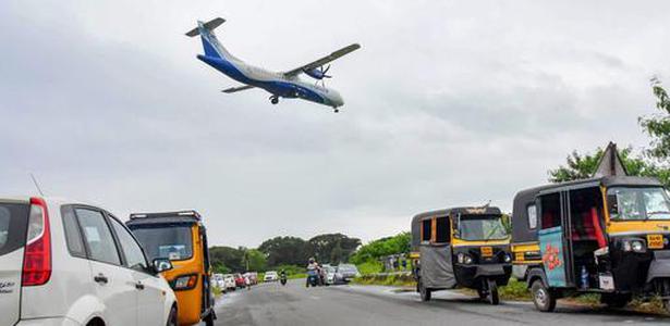 A commercial flight on its way to land at the naval airbase INS Garuda in Kochi in August 2018.