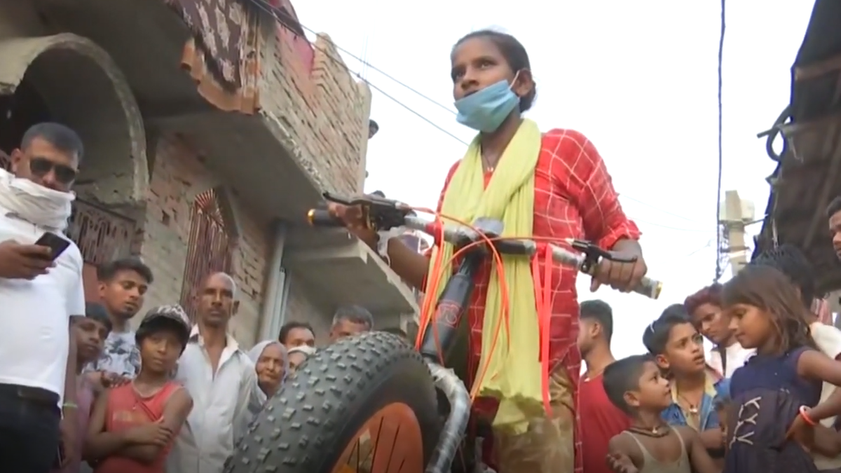 Watch | India's 'bicycle girl' Jyoti Kumari - The Hindu