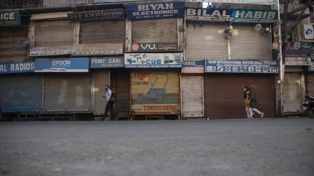 Srinagar traders received threats to shutdown on August 5: Police