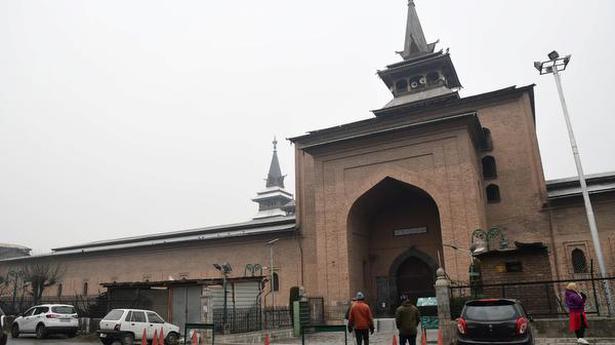 Jamia Masjid in Srinagar remained shut for prayers for 45 Fridays this year, says Anjuman