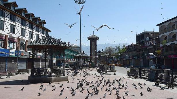 Clamour for passes ahead of ‘corona curfew’ in J&K