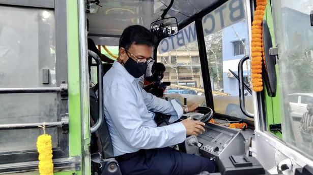 First CNG bus rolls out in Kolkata