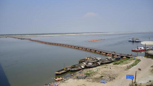 9 of family killed after van falls into River Ganga in Bihar