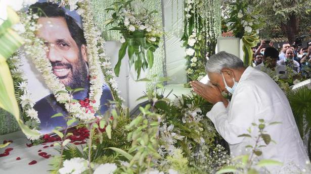 Nitish Kumar attends Ramvilas Paswan's first death anniversary function, Chirag away in Delhi