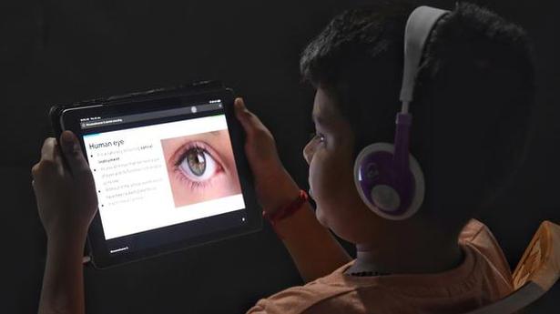 Open schooling: Odisha kids cross State border chasing Internet connectivity