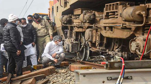 Pemimpin BJP Roopa Ganguly menuntut penyelidikan CBI atas penggelinciran kereta Bengal