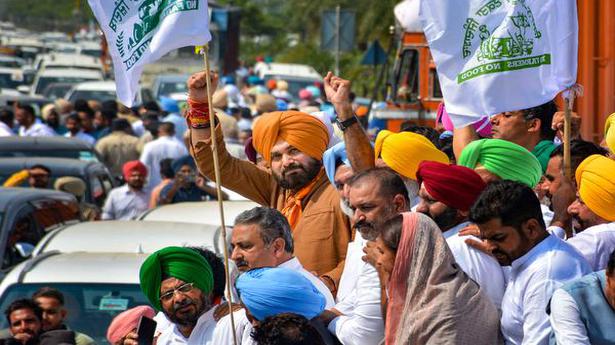 Congress names Sidhu star campaigner for H.P. bypolls, days after he put in papers as Punjab unit chief
