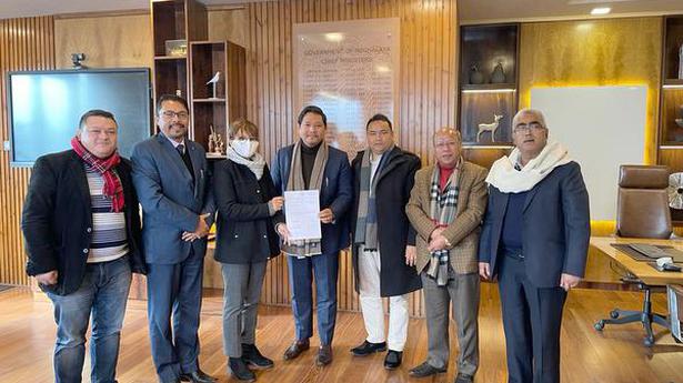 National News: Five MLAs joined MDA govt. without approval, says Meghalaya Congress