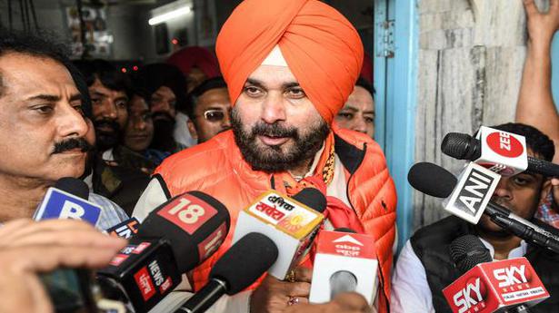 National News: Sidhu asks Punjab government to make public fiscal situation every month