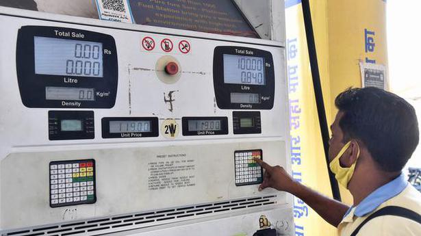 Petrol, diesel prices hiked for 4th straight day; petrol crosses ₹120 mark in M.P.