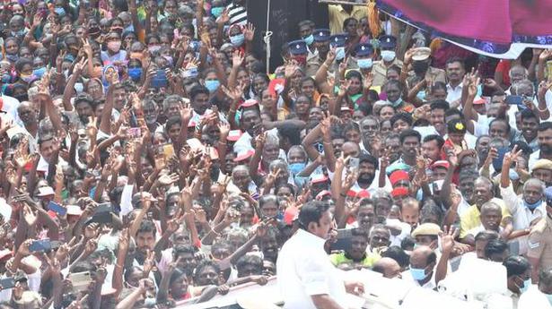 TN CM promises free land with concrete houses for the poor