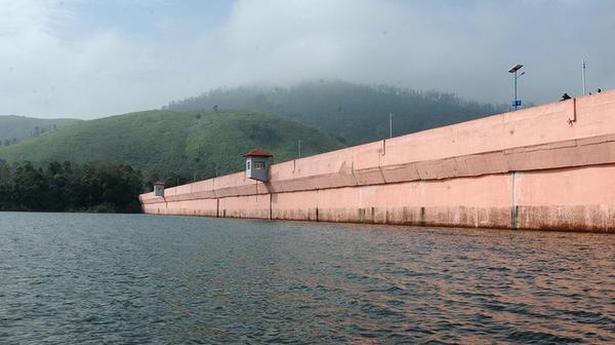 Second flood warning issued as water level in Mullaperiyar dam touches 141 feet