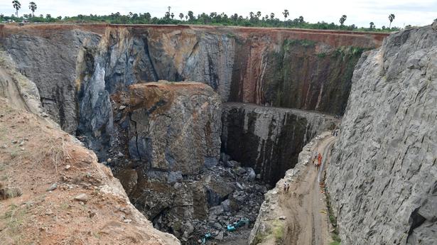 Six workers trapped inside deep quarry near Tirunelveli; two rescued