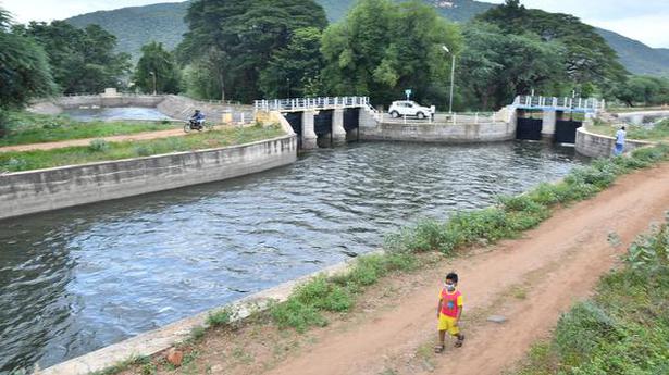 Outflow from Mettur dam reduced