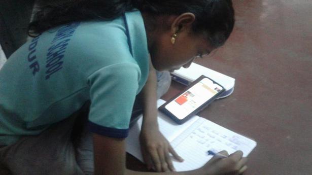 Cuddalore teacher develops online KalviRadio to connect with students