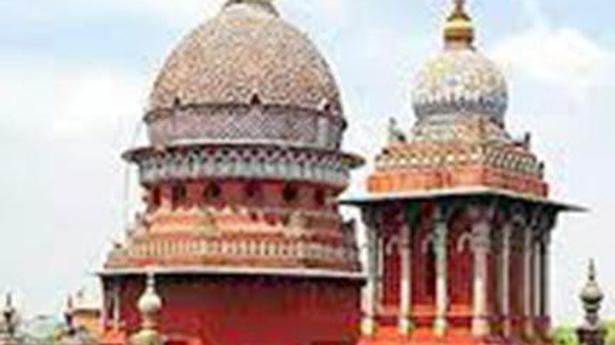 HC summons HR&CE Commissioner to explain delay in probe into peacock idol theft